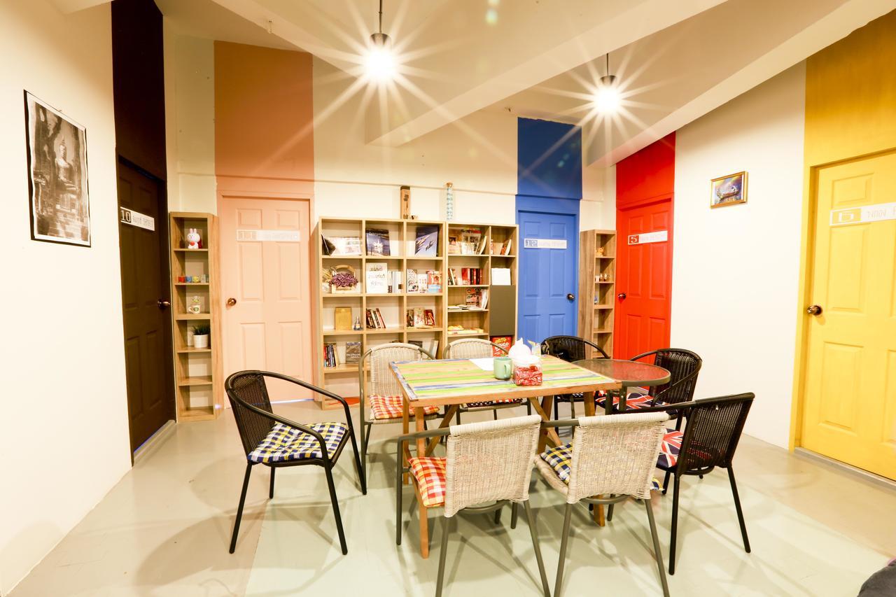Zee Thai Hostel Бангкок Экстерьер фото
